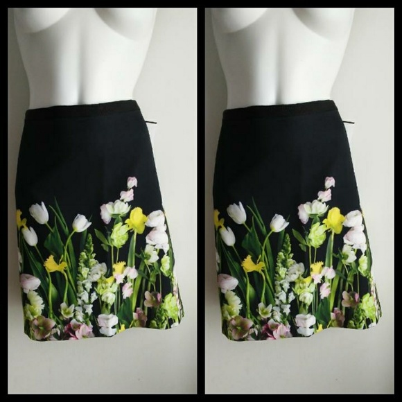 Victoria Beckham Dresses & Skirts - New Victoria Beckham Floral Mini Skirt